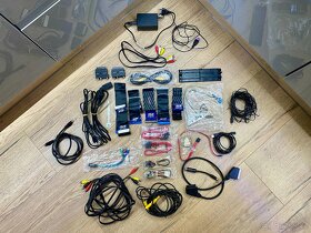 Příslušenství (různé kabely a další) k PC - 2