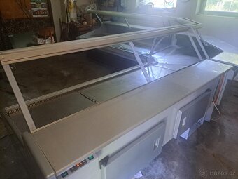 Chladící vitrína - 2