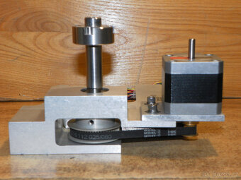 Rotační pohyb s krokovým motorem a převodovkou VEXTA PK244PB - 2