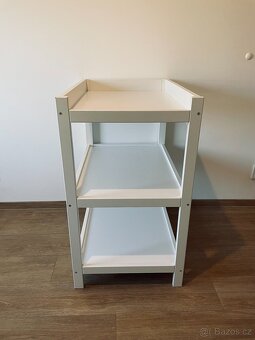 Přebalovací pult - 2