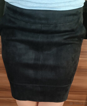 Dámská černá sukně Only - vel. M - 2