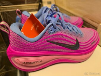 Nike Vomero Plus – vel. 38.5, růžové - 2