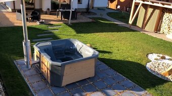 Venkovní vířivka - 2