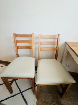 Prodám jídelní stůl + 2 židle - 2