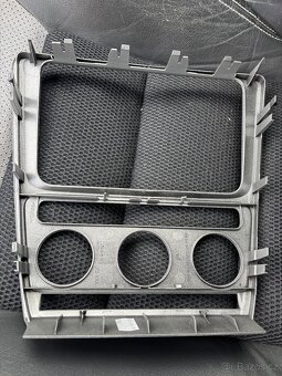 Rámeček autorádia Octavia 2 FL - 2