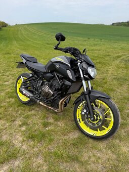 Yamaha MT-07 - 2