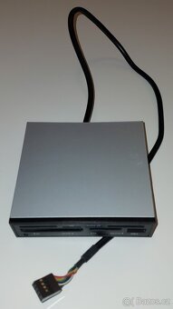 Čtečka paměťových karet Axagon CRI-X6 interní - 2