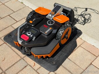 Robotická sekačka Worx Landroid Vision M6 - 2