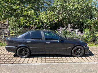 BMW e36 328i - 2
