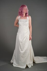 Laciné svatební šaty - 1000 Kč / kus, možno vyměnit za kolo - 2