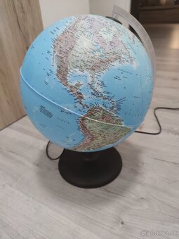 Prodám svítící glóbus - 2