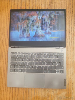 Prodám skvělý notebook ThinkBook 13s s brašnou - 2