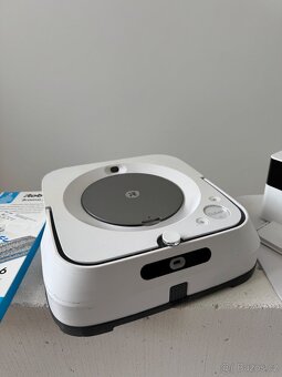 Robotický mop iRobot Braava jet M6 - 2