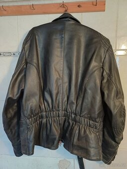 Moto bunda velikost 64B - 2