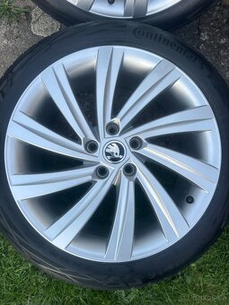 ALU Kola ŠKODA 5x112 R18 PERSEUS ZÁNOVNÍ Pneu 225/45/18 - 2