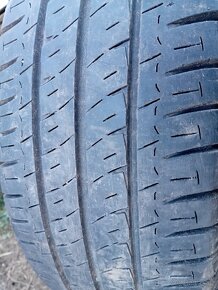 235/65 R16 C 2x Pneu - 2
