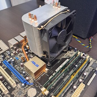 Základní deska - 775 Asus P5B Deluxe + CPU Intel + 4GB - 2
