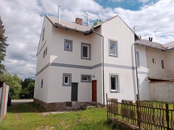 Prodej dvou domů v Českých Velenicích - 2