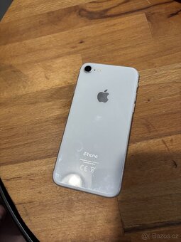 iPhone 8 64GB - 2