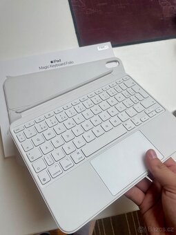 Magic Keyboard Folio - 2