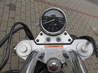 Suzuki VZ 800 Marauder - 2