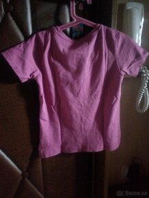 Prodam triko vel.110/116 Top stav,jako nove a moc pekne,zn.: - 2