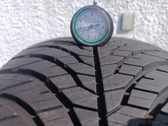 165. Celoroční pneumatiky Yokohama 255/55 R20 - 2