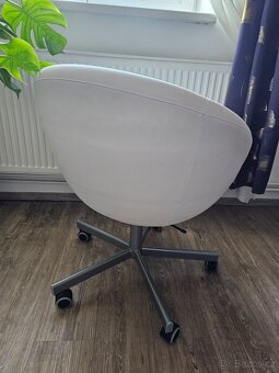 PRODÁM PRACOVNÍ ŽIDLI IKEA SKRUVSTA (IDGULT BÍLÁ) UMĚLÁ KŮŽE - 2