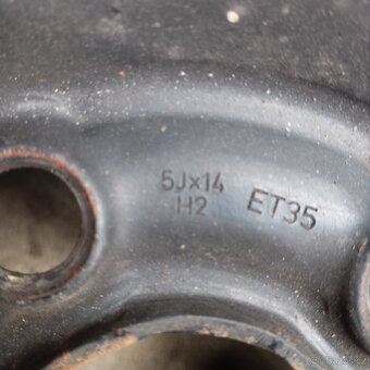 Zimní pneu Firestone 165/70R14+disky - 2