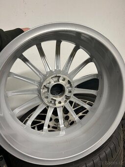 Mercedes gla r18 - 2