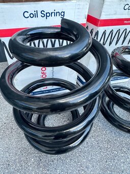 zadní pružiny  VW Multivan, Trasporter , Caravelle T5, T6 - 2