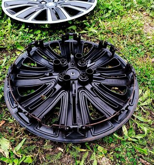 Poklice kryty kol 16" Peugeot 2008 2014 - 2