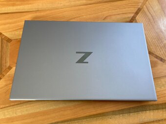 HP ZBook Studio G7 TOP stav i7-10750H NVIDIA T1000 15.6 16GB - 2