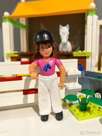 LEGO 5941 Riding School - 2