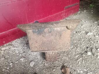 Starožitný odpadní kanál - 2