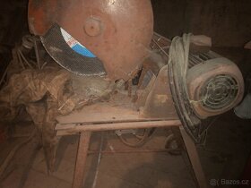 Rozbrušovaci pila - 2