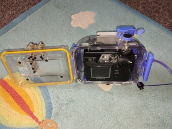 Digitální fotoaparát Olympus C-4040 pro sběratele - 2