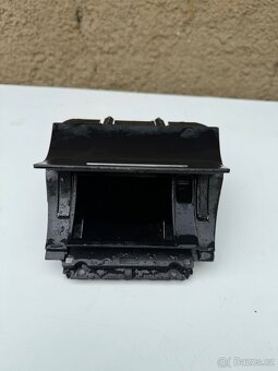 Prodám popelník na Škoda Octavia 2. - 2