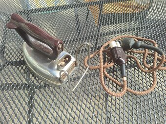 Stará žehlička - 2