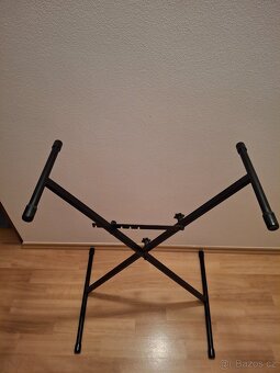 Stojan na klávesy - 2