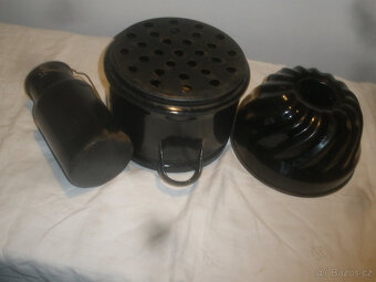 Staré smalt. nádobí - 2