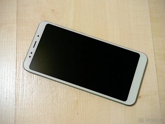 Xiaomi Redmi 5 Plus (64 GB) - 2
