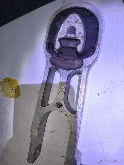 Zavěšení Motoru Citroen Peugeot - 2