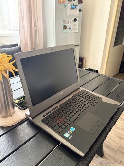 Herní notebook Asus ROG - 2