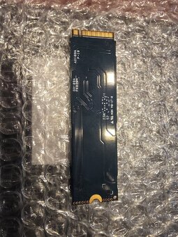 Kioxia XG8 1024GB - 2