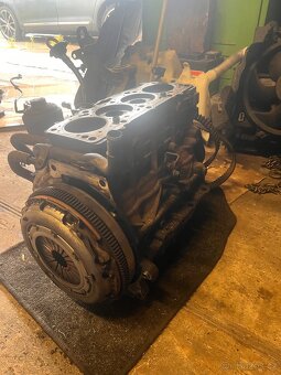 Blok motoru BKD 2.0tdi 103kw - 2