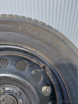 Zimní pneu 215 /65R17 - 2