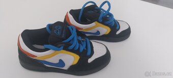 Nike - 2