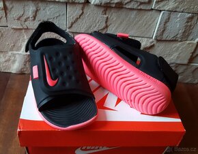 Dívčí sandály Nike vel. 25 - 2