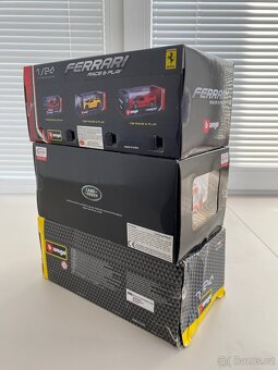 Modely 1:24 Bburago Rastar Ferrari, Range Rover maserati - 2